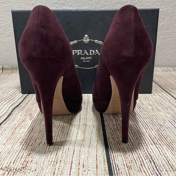 Prada Burgundy Peep Toe Suede Pump Sz 40 (US 10) - Picture 3 of 4